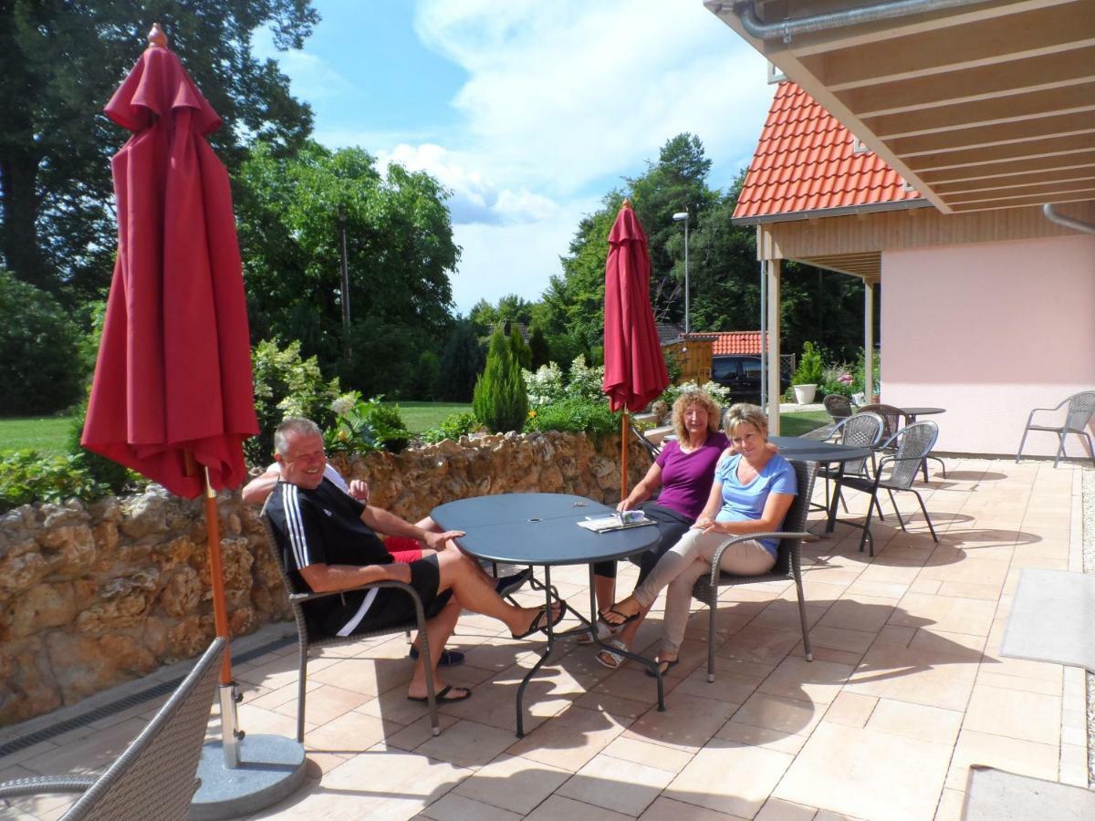 Pension Am Kirschgarten Goessweinstein Exterior photo